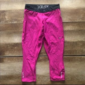Nike Dri-Fit Athletic Crop Legging